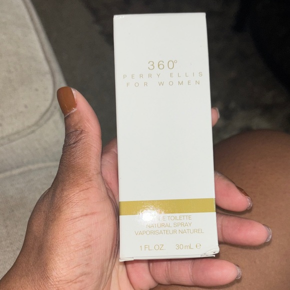 New in box 360 Perry Ellis Perfume size 1fl oz - Picture 1 of 3